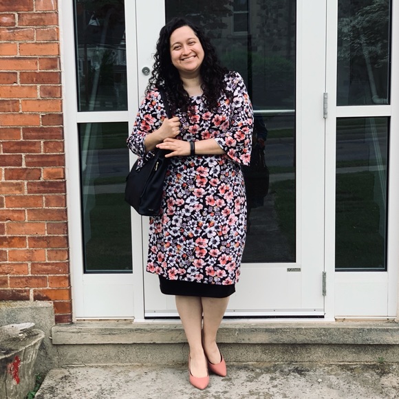 💫 Posh Ambassador 💞 Welcome to our Closet! - Picture 4 of 8